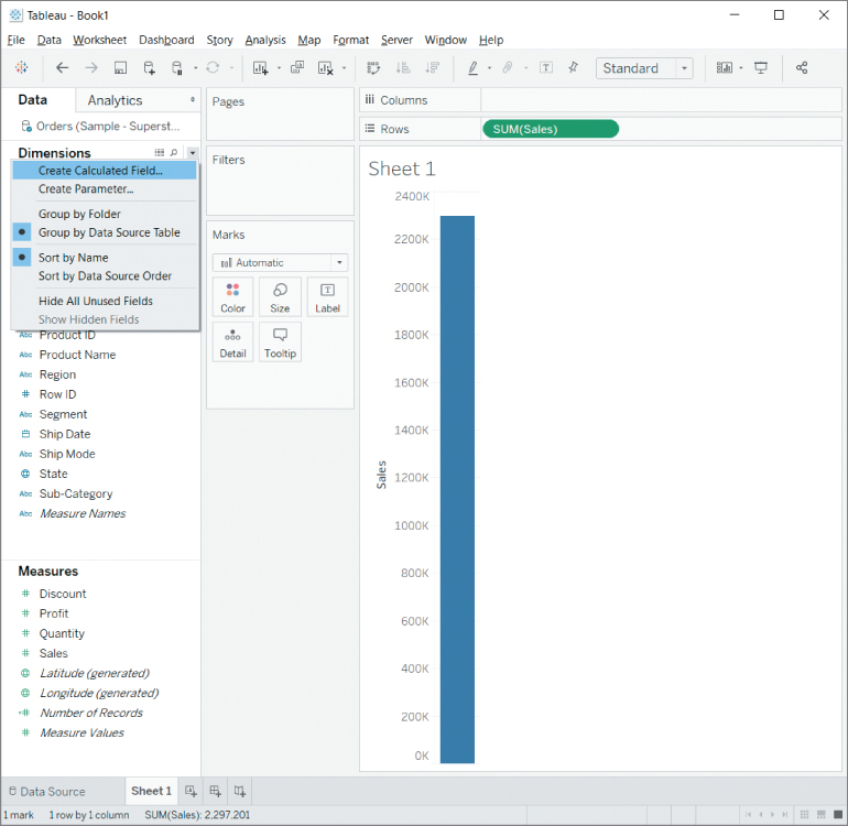 Screenshot of adding a calculated field to the Data pane, with menus such as File, Data, Worksheet, Dashboard, Story, Analysis, Map, Format, Server, Window, and Help.